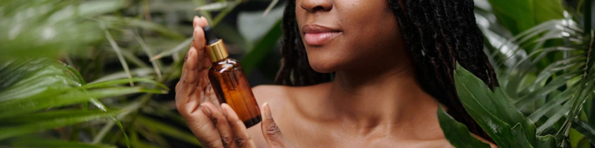 Sérum facial The Ordinary com ácido hialurônico 2% + B5, frasco âmbar com conta-gotas, ideal para hidratação profunda e peles sensíveis